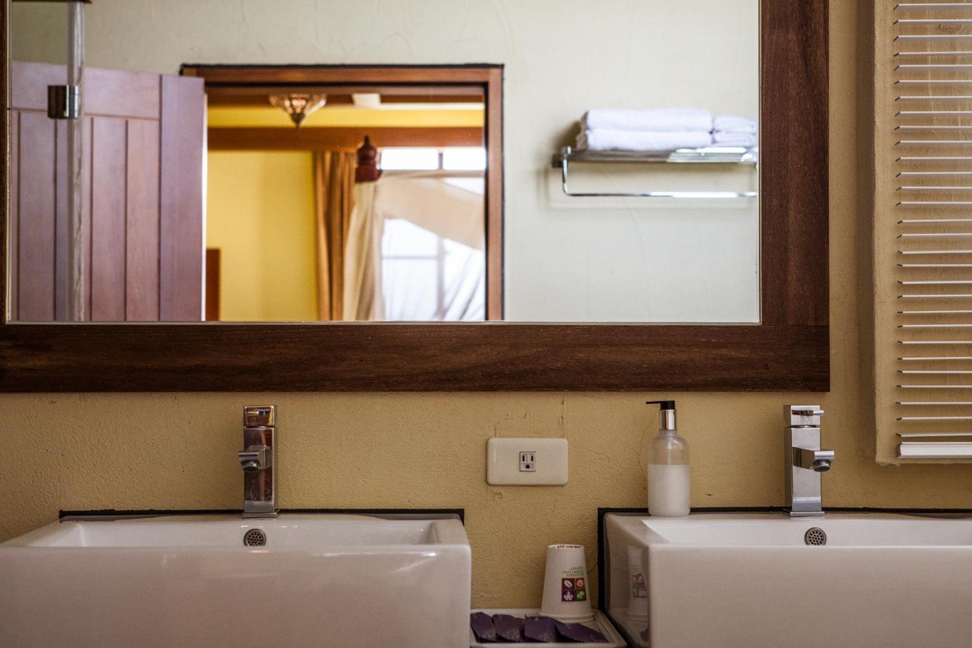 Oasis Hotel Makung Kültér fotó