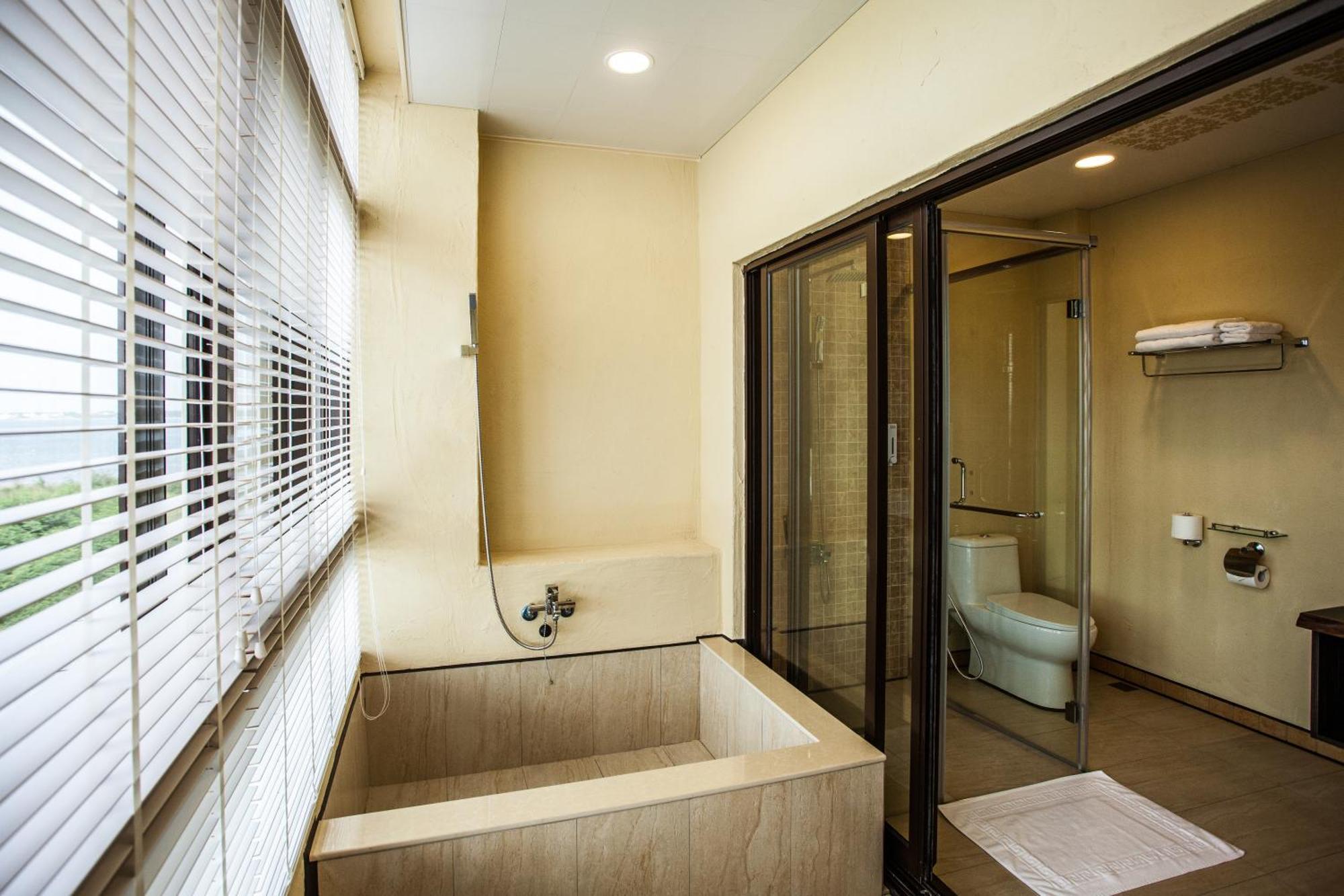 Oasis Hotel Makung Kültér fotó