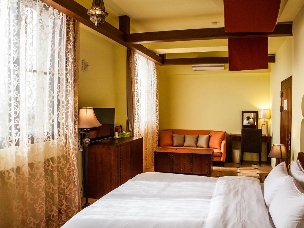 Oasis Hotel Makung Kültér fotó
